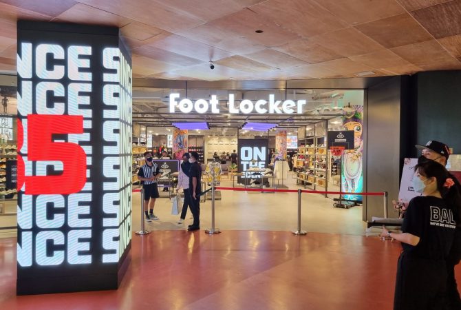 FOOT LOCKER BEACHWALK BALI