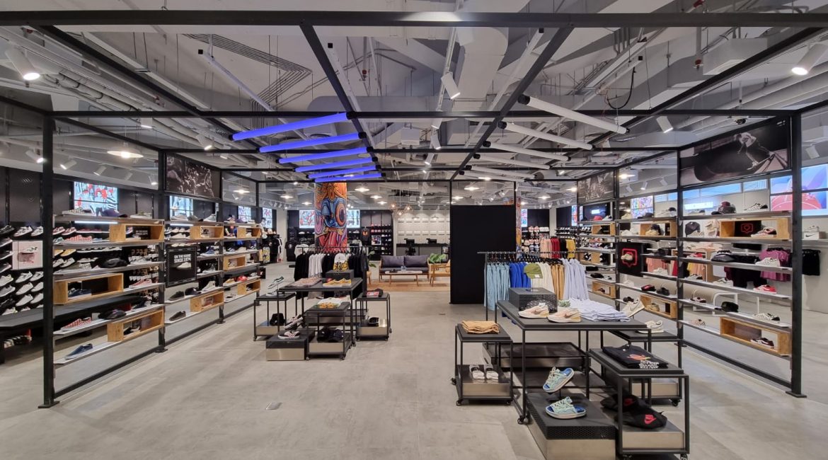 Foot locker beachwalk bali