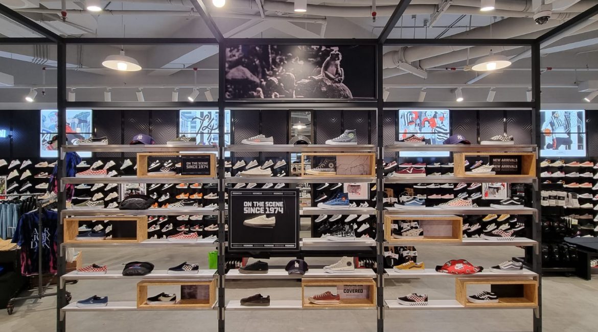 Foot locker beachwalk bali