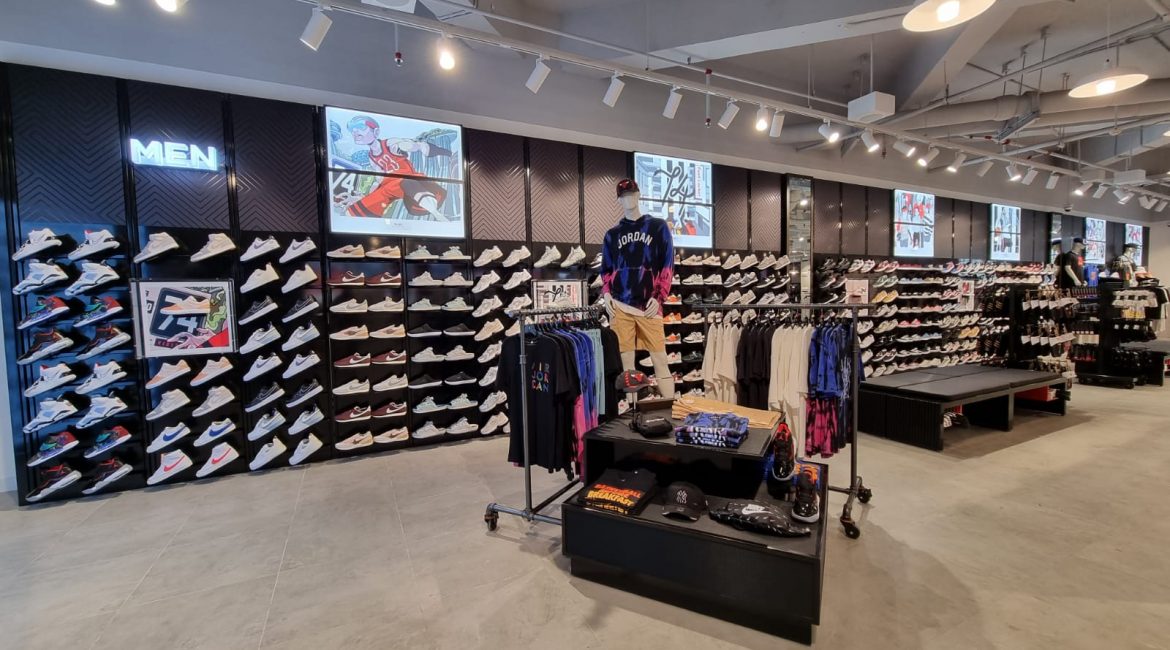 Foot locker beachwalk bali