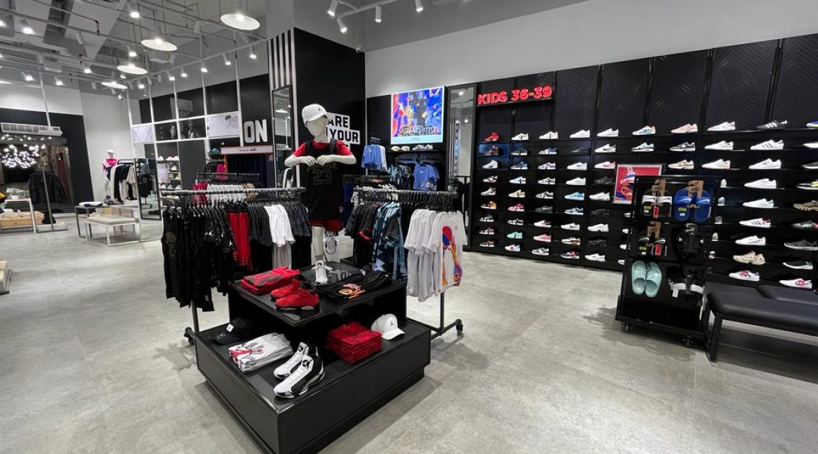 Foot locker pvj bandung