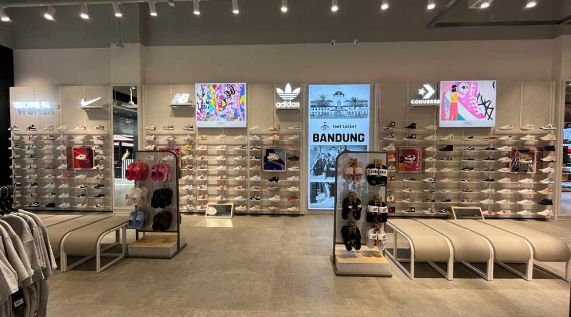 Foot locker pvj bandung