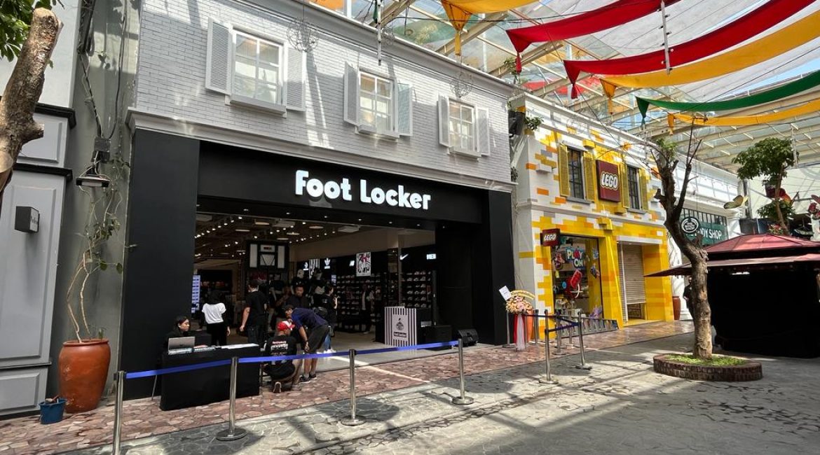 Foot locker pvj bandung