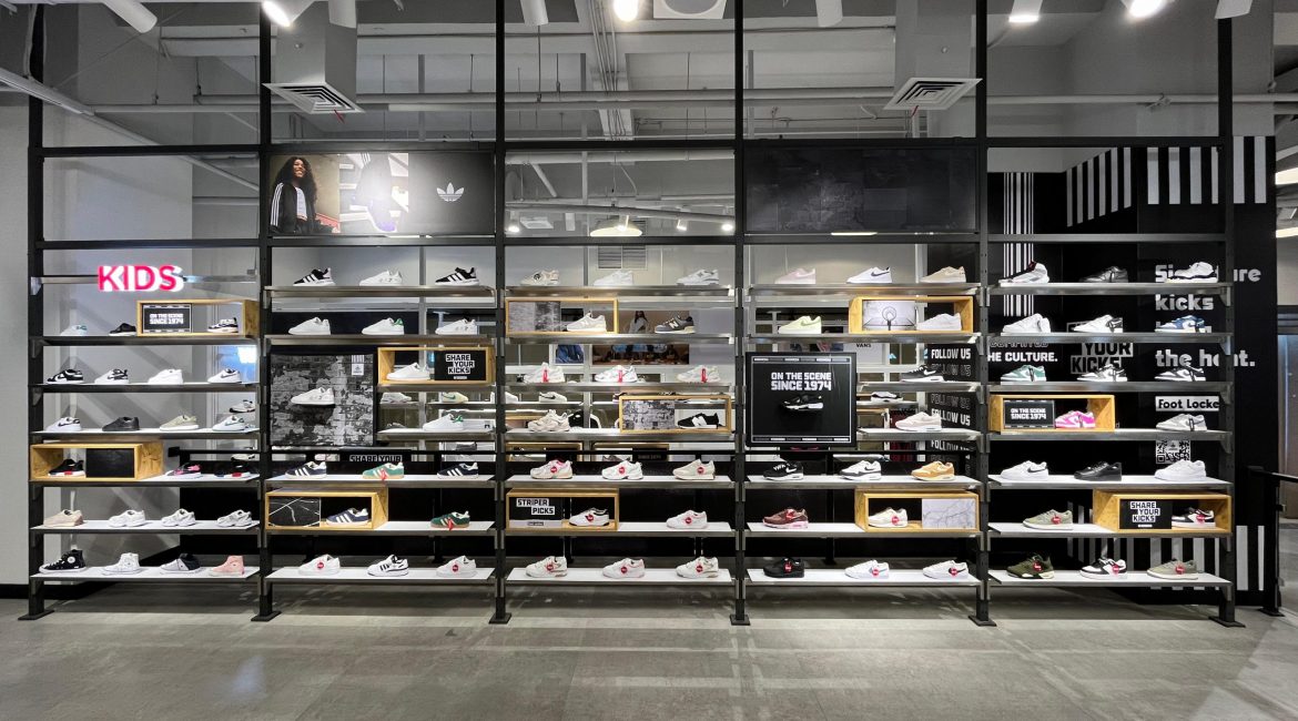 Foot locker ambarukmo yogya