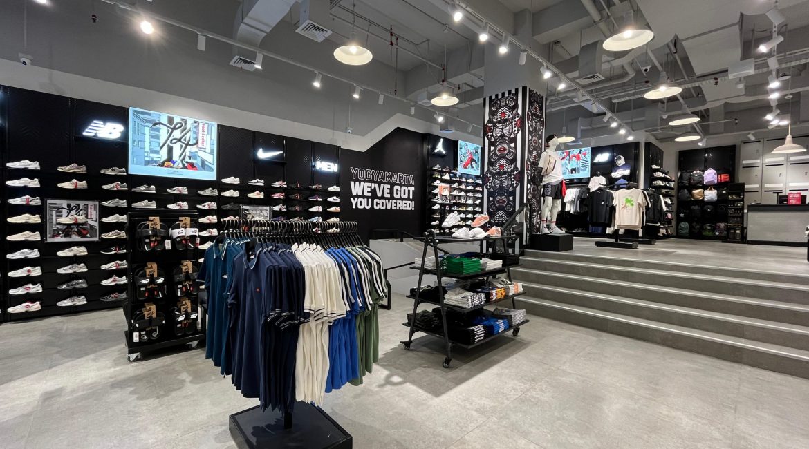 Foot locker ambarukmo yogya