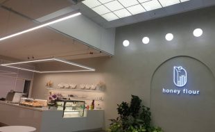 Honey flour
