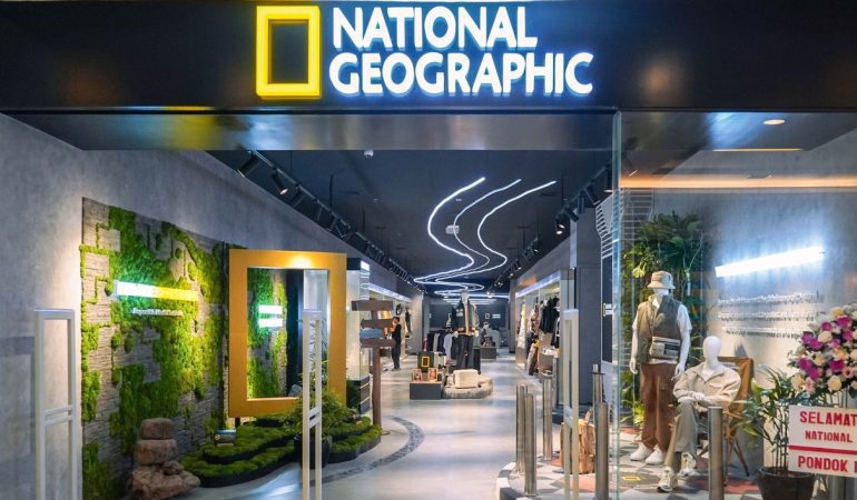 National geographic store