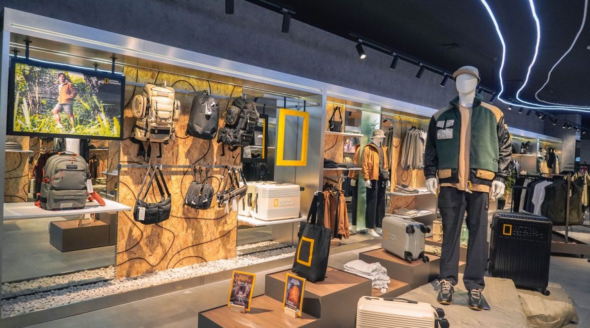National geographic store